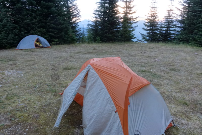 Copper Spur UL1, foreground